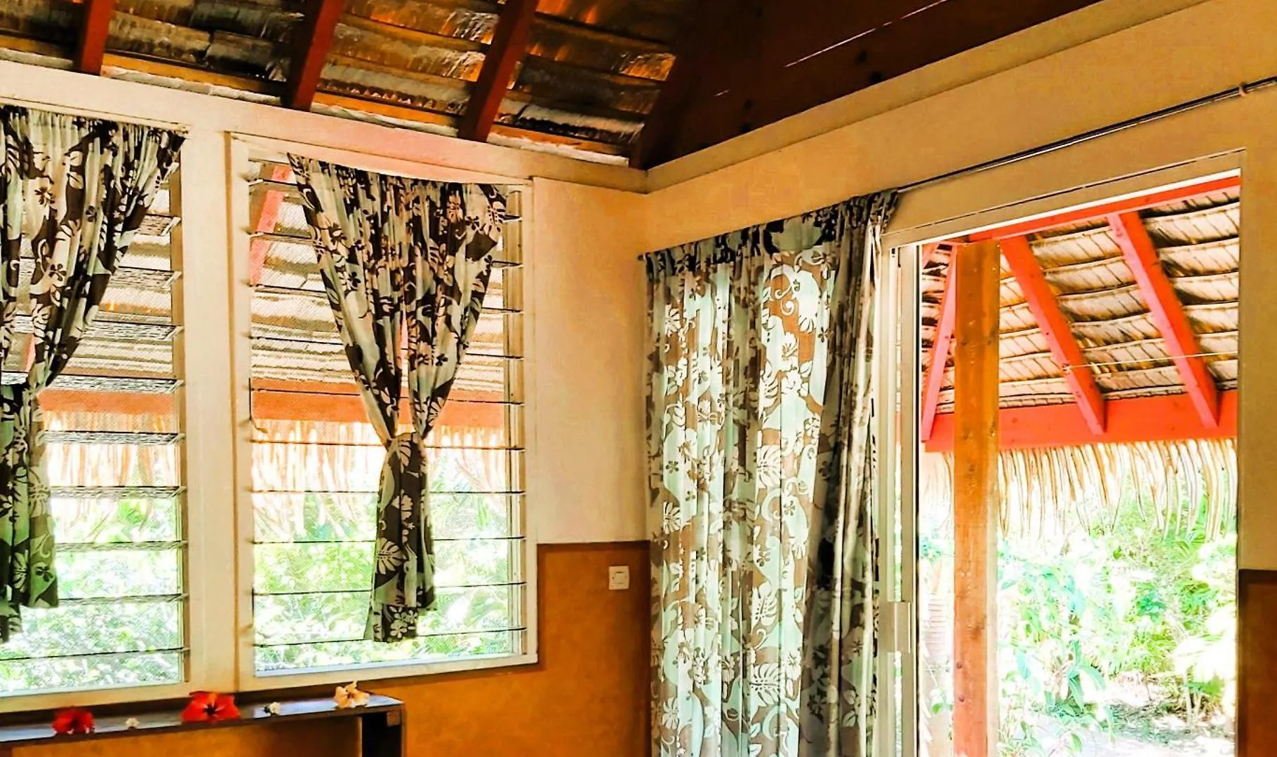Penzion Huahine - Bungalow Saumon Des Dieux Fare